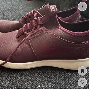 Nike Women's Athletic Shoes in Burgundy and Cream
